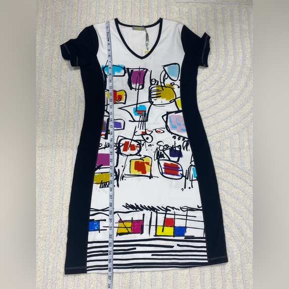 Dolcezza Abstract Print Short Sleeve Dress  NWT - Picture 7 of 9